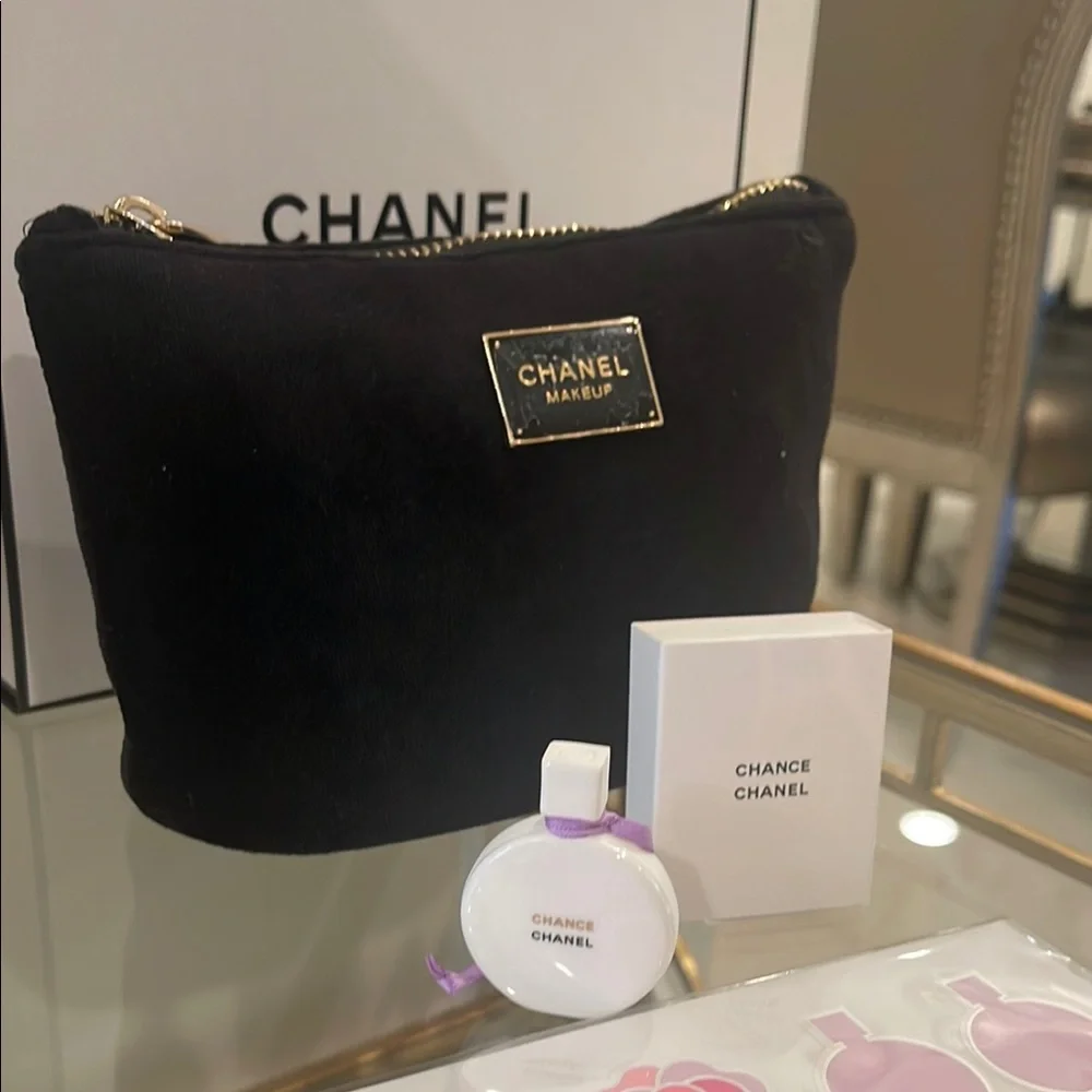 CHANEL new never